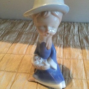 Togo Japanese porcelain figurine girl figurine blue